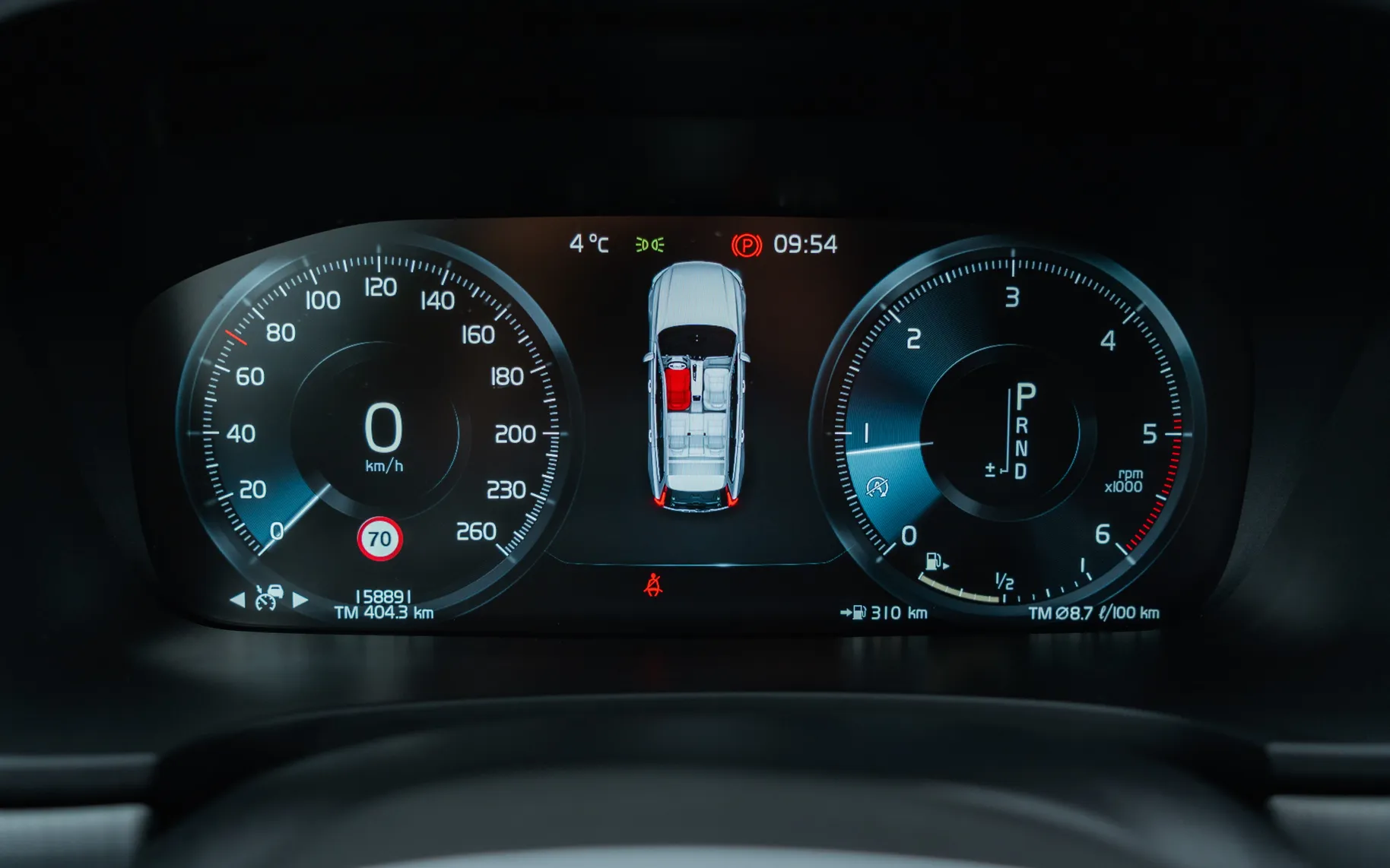 Notranja slika - Volvo V90 - D4 Momentum Pro Avt. - 11