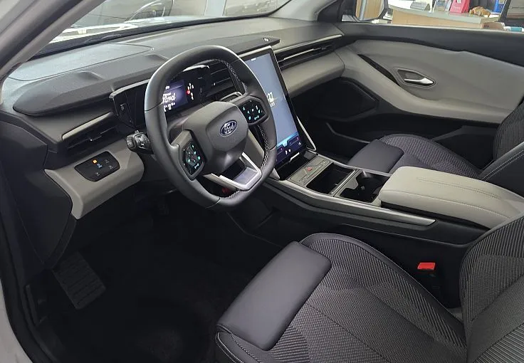Zunanja slika - Ford Explorer - EV STYLE  elektromotor 52 kWh 125 kW at-DOBAVA TAKOJ - 8