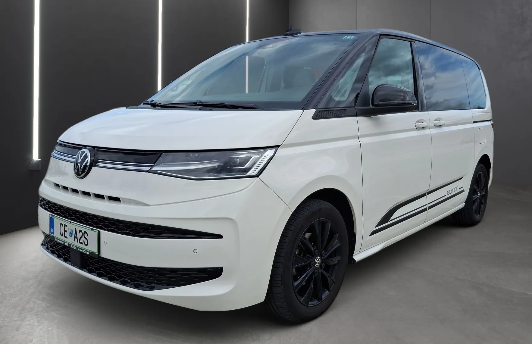 Zunanja slika - VW Multivan - T7 2.0 TDI L1 Edition DSG - 1