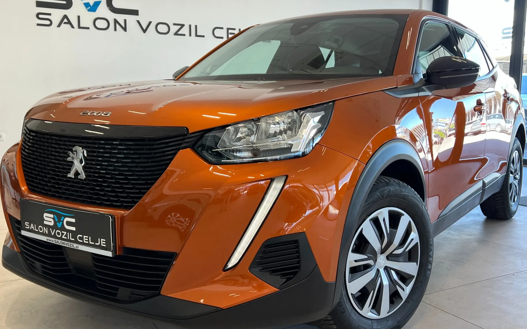 Zunanja slika - Peugeot 2008 - 1.2-1.LASTNIK-JAMSTVO-ODLIČEN-OBROK ŽE OD 128€ - 1