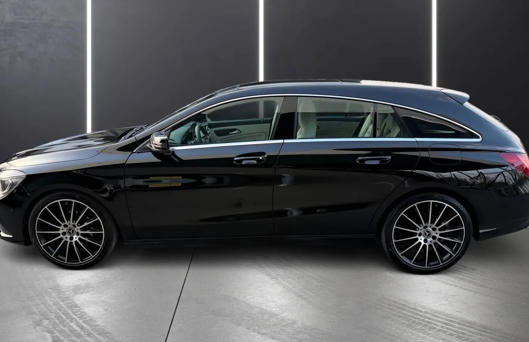 Zunanja slika - Mercedes-Benz CLA-Razred - CLA Shooting Brake CLA 200 d SLOVENSKO PANORAMA KAMERA XENON PDC - 4