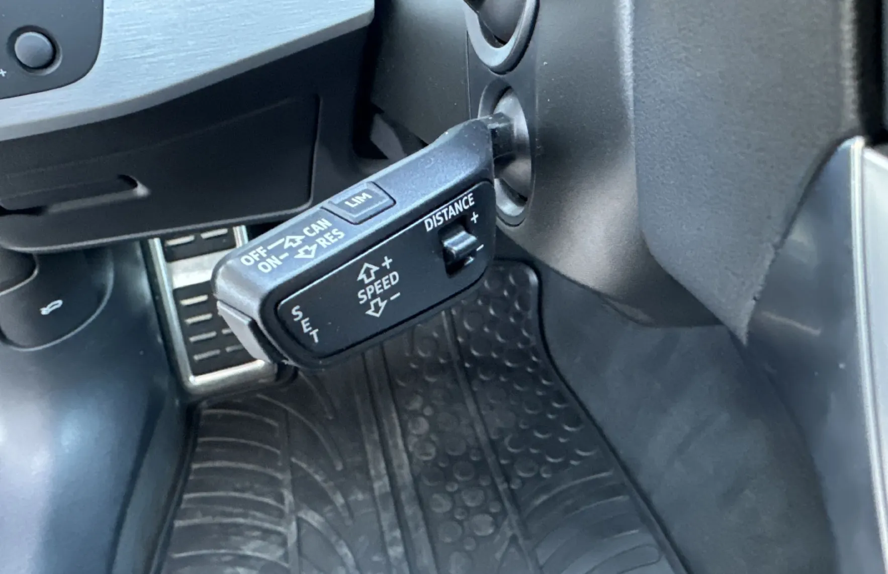 Zunanja slika - Audi A4 - Avant S-LINE-QUATTRO-VIRTUAL KOKPIT-MATRIX-RADAR-2xKLIMA - 20