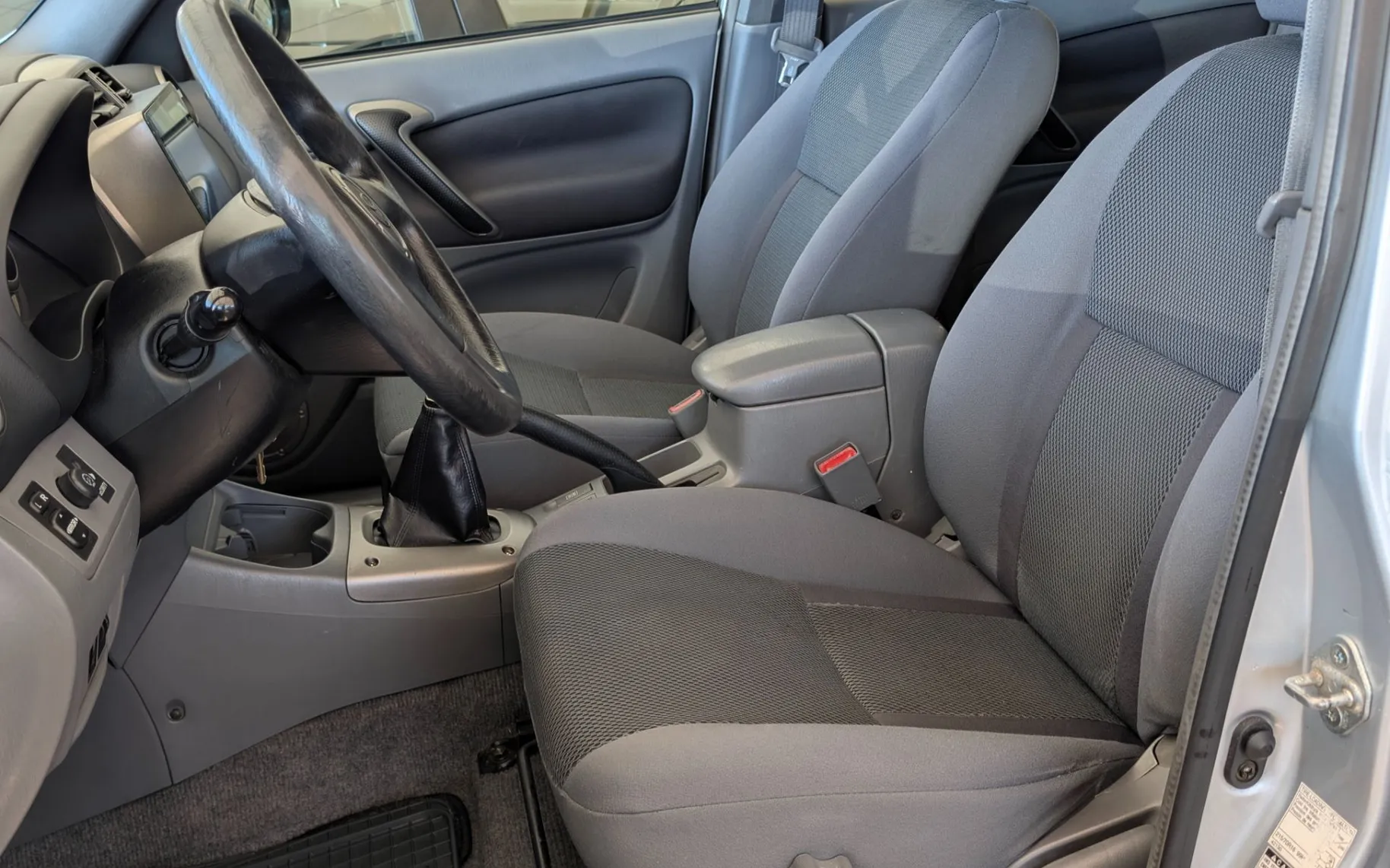 Zunanja slika - Toyota RAV4 - 2.0 D-4D 4WD - 8