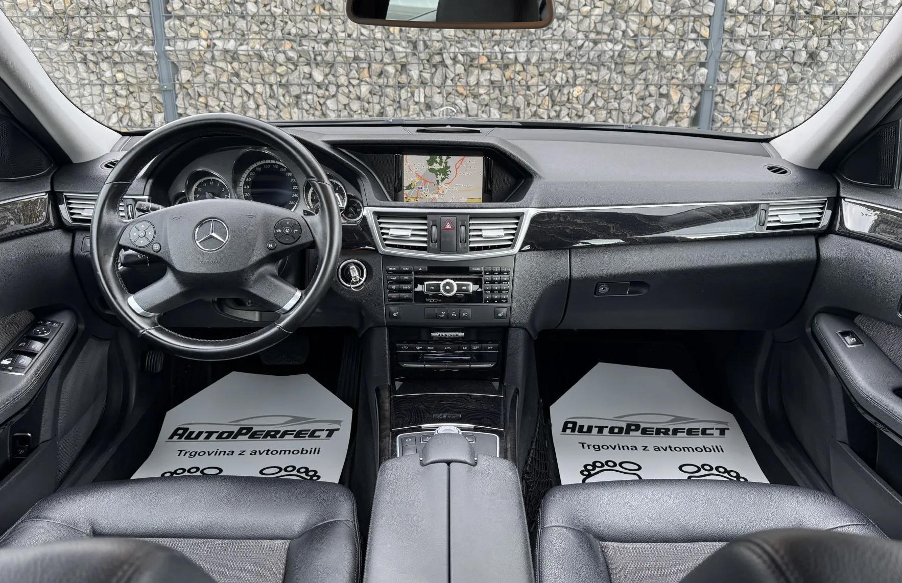 Zunanja slika - Mercedes-Benz E-Razred - E 220 CDI AVANTGARDE AVT GR SED NAVI PDC ACC - 10