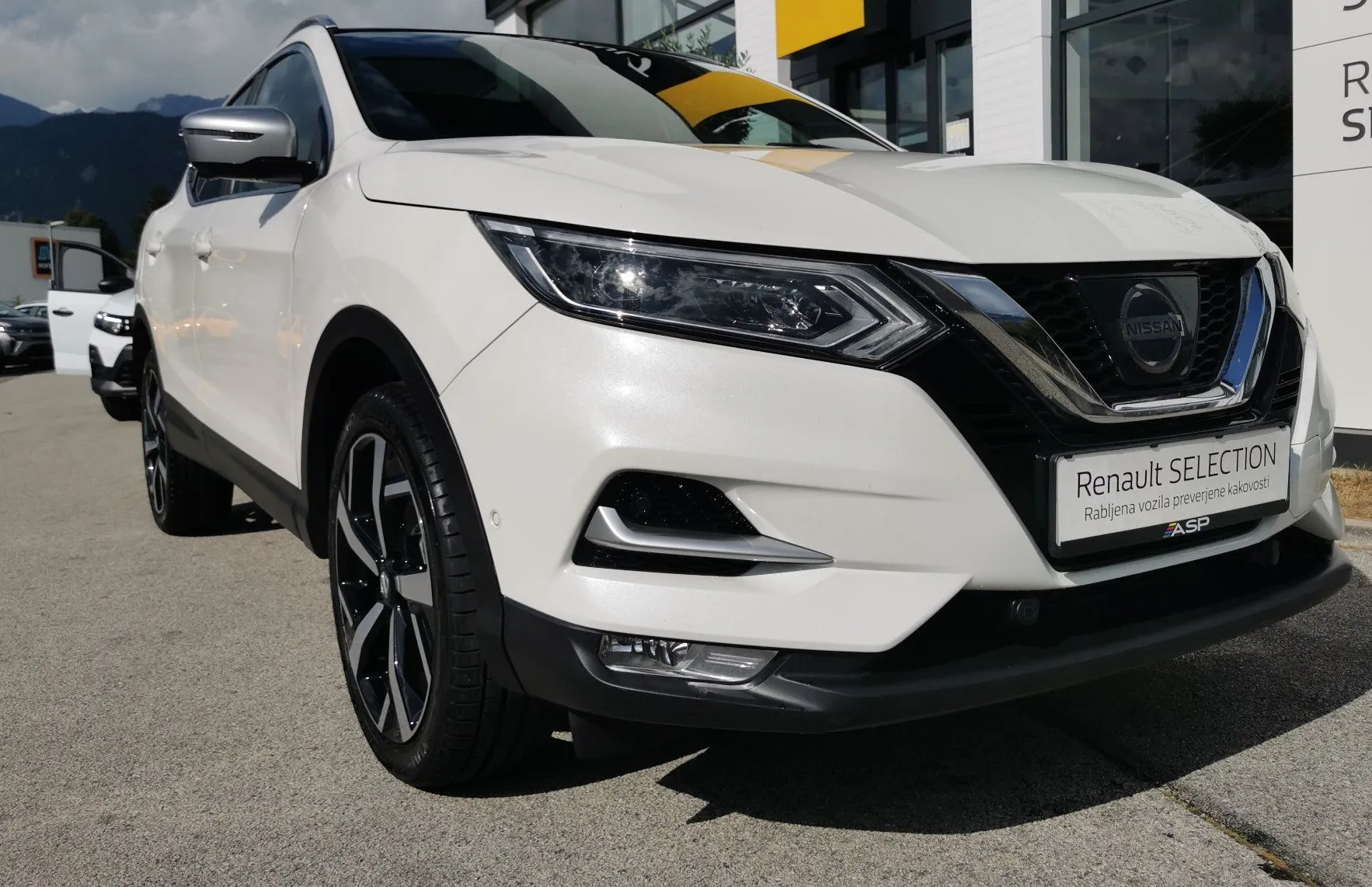 Zunanja slika - Nissan Qashqai - DIG-T 115 Xtronic Tekna Plus - 9