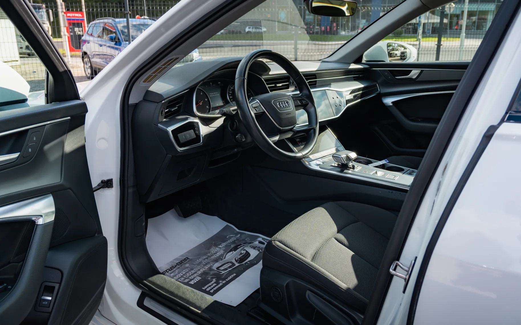 Notranja slika - Audi A6 - Avant 40 TDI quattro Sport S tronic - 8