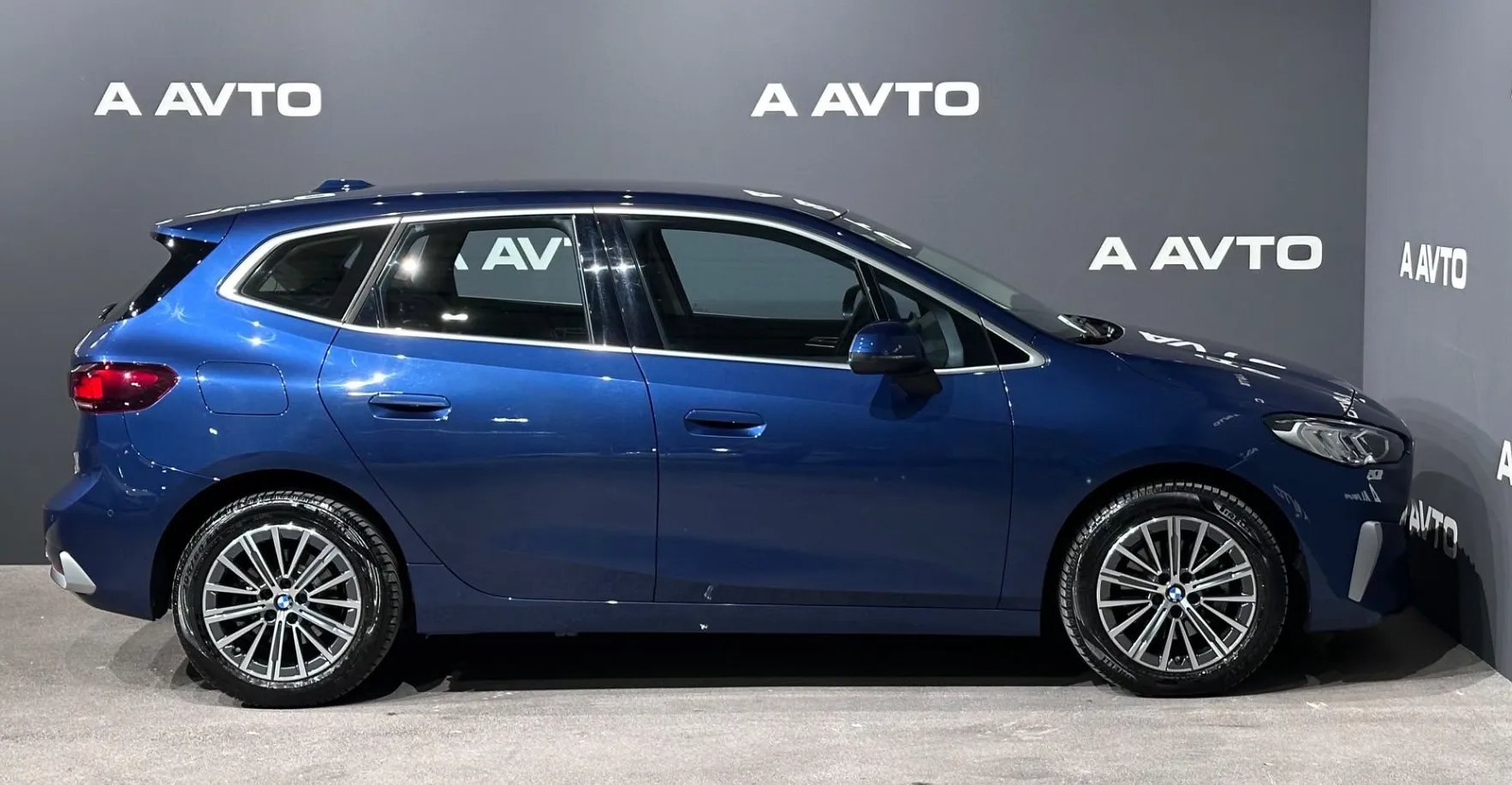 Zunanja slika - BMW Serija 2 - Active Tourer: 218d Active Tourer Luxury Line Avt.-KAMER - 3