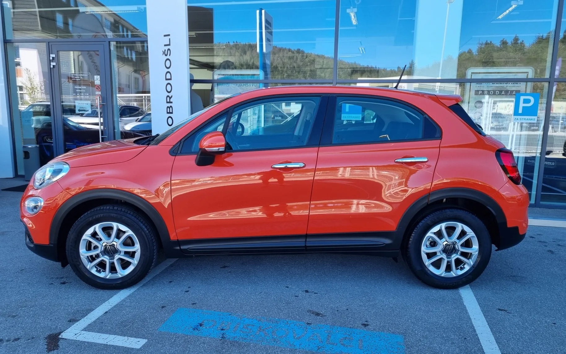Zunanja slika - Fiat 500X - 1.0 URBAN - ODLIČNO OHRANJEN - ZNANA ZGODOVINA - 4
