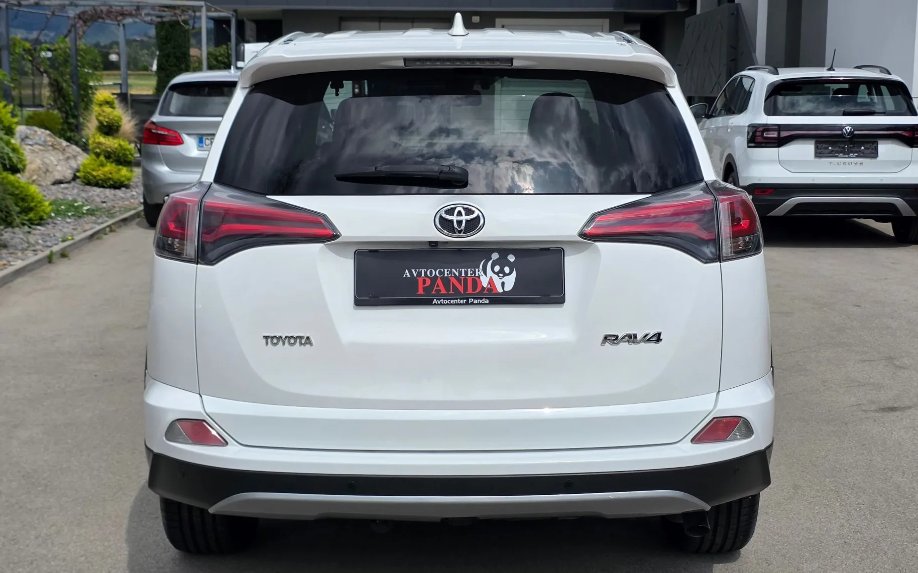 Zunanja slika - Toyota RAV4 - 2,0 D-4D Active - 8