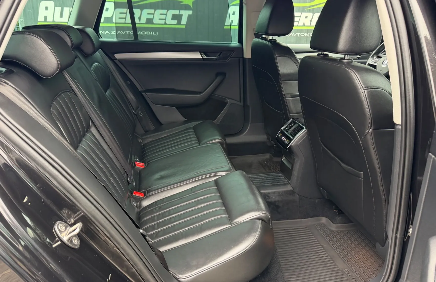 Zunanja slika - Škoda Superb - Combi 1.4 TSI Style |ACC|KEYLESS|KLJUKA|KAM|MEMORY - 17