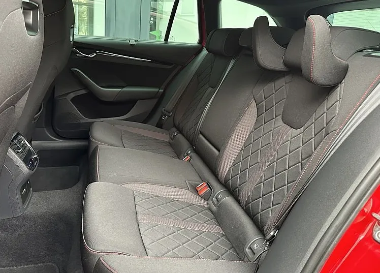 Zunanja slika - Škoda Octavia - RS 2.0 TDI DSG 4X4 - 11