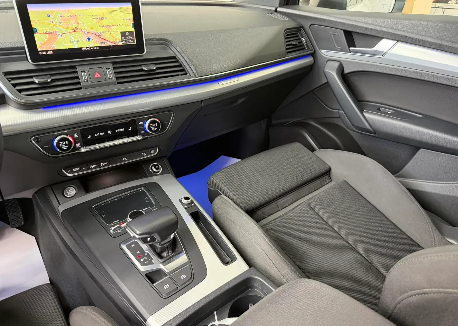 Zunanja slika - Audi Q5 - quattro 2,0 TDI Sport S tronic - 5