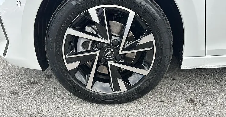 Zunanja slika - Opel Corsa - 1.2 TURBO 74KW GS - AKCIJA - 8 Let Jamstva - 18