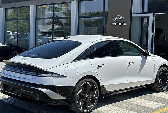 Zunanja slika - Hyundai Ioniq 6 - Impression°°84kWh°°20col - 4