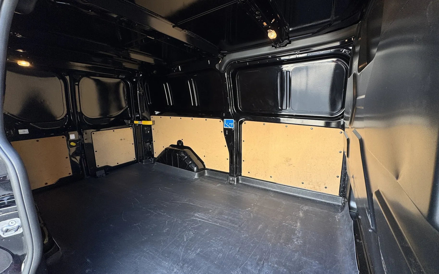 Zunanja slika - Ford Transit Custom - Trend L2H1 320 2.0D-130KM M6 - 9