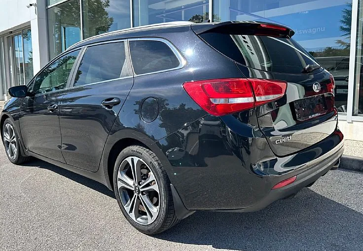 Zunanja slika - KIA Ceed - SW 1.6 CRDI EX GT-line NAVI - 4