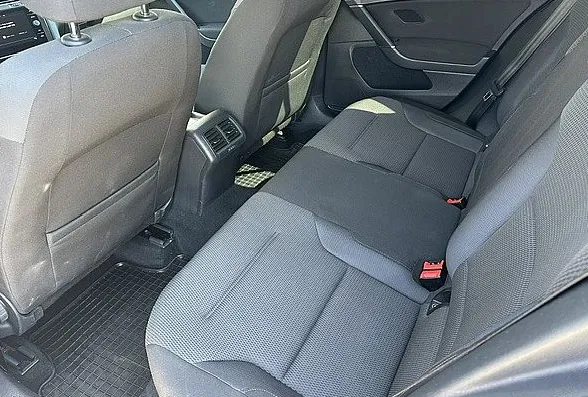 Zunanja slika - VW Golf - 1.6 TDI°°Digi.števci°°Gretje sedežev°°Garancija - 11