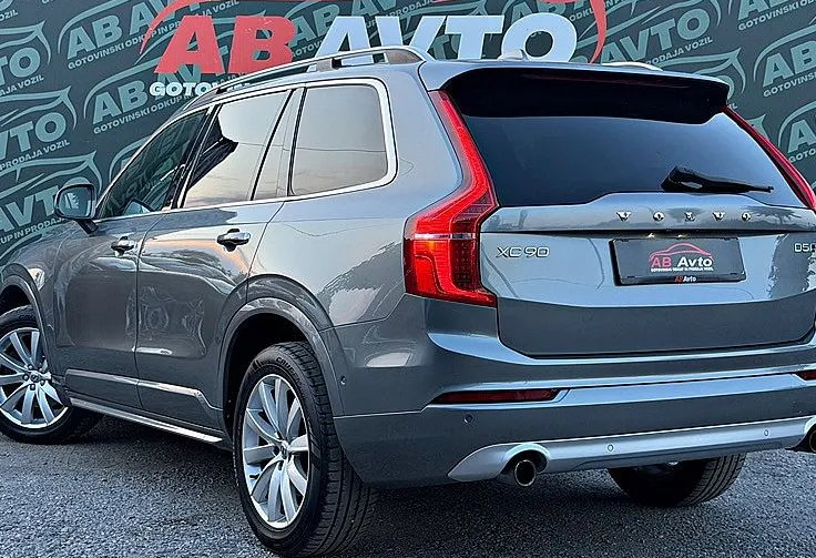 Zunanja slika - Volvo XC90 - D5 AWD Momentum Geartronic+4X4+LED+USNJE+VIRTUAL - 7
