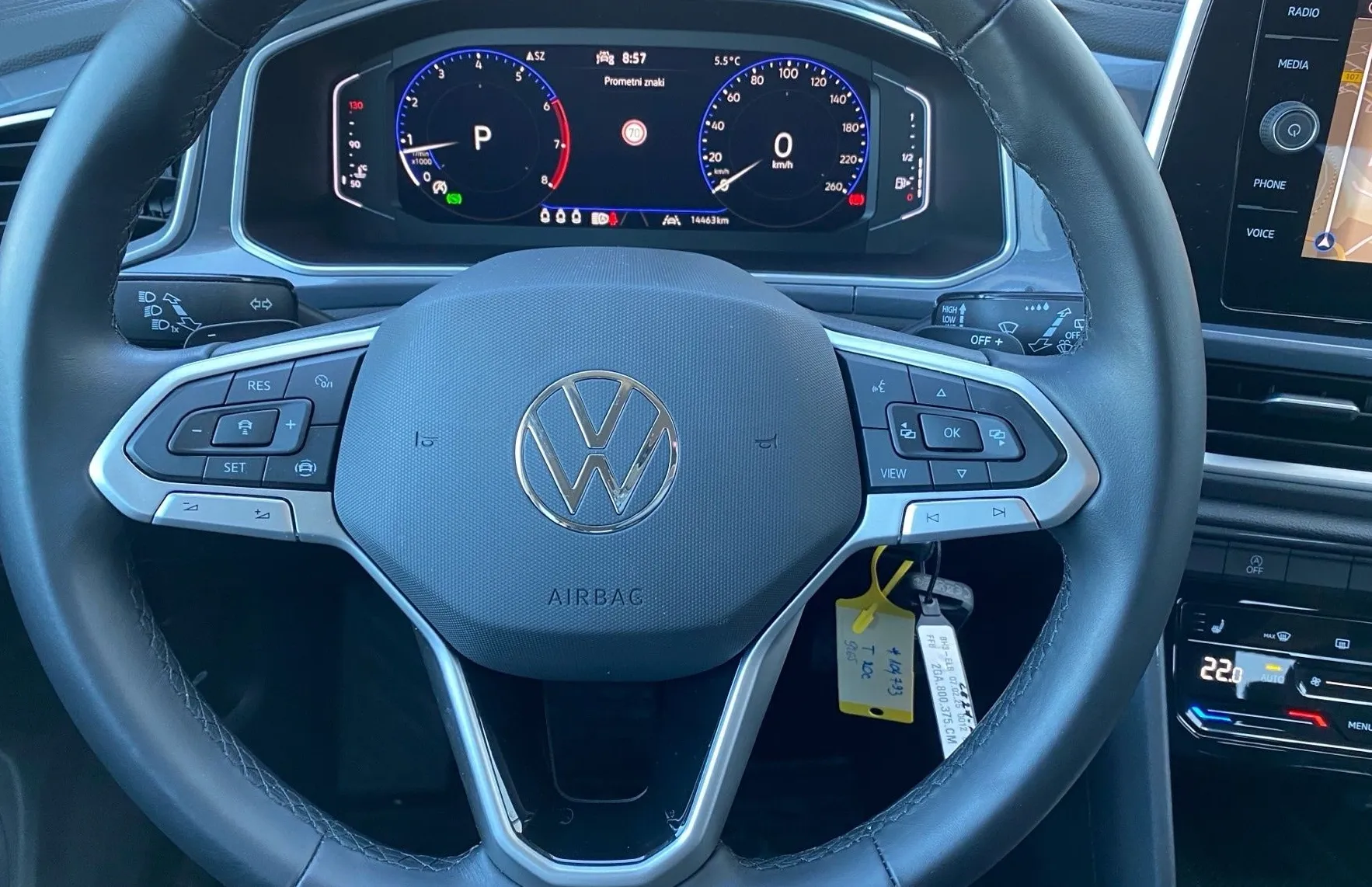 Zunanja slika - VW T-Roc - 1.5 TSI DSG Style Navigacija kamera zim. paket - 8