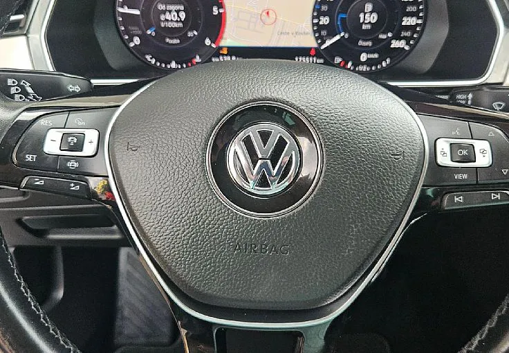 Zunanja slika - Volkswagen Passat - Variant 2.0 TDI 150ks °CARAT° °1.LASTNIK° °FULL-LED° - 9