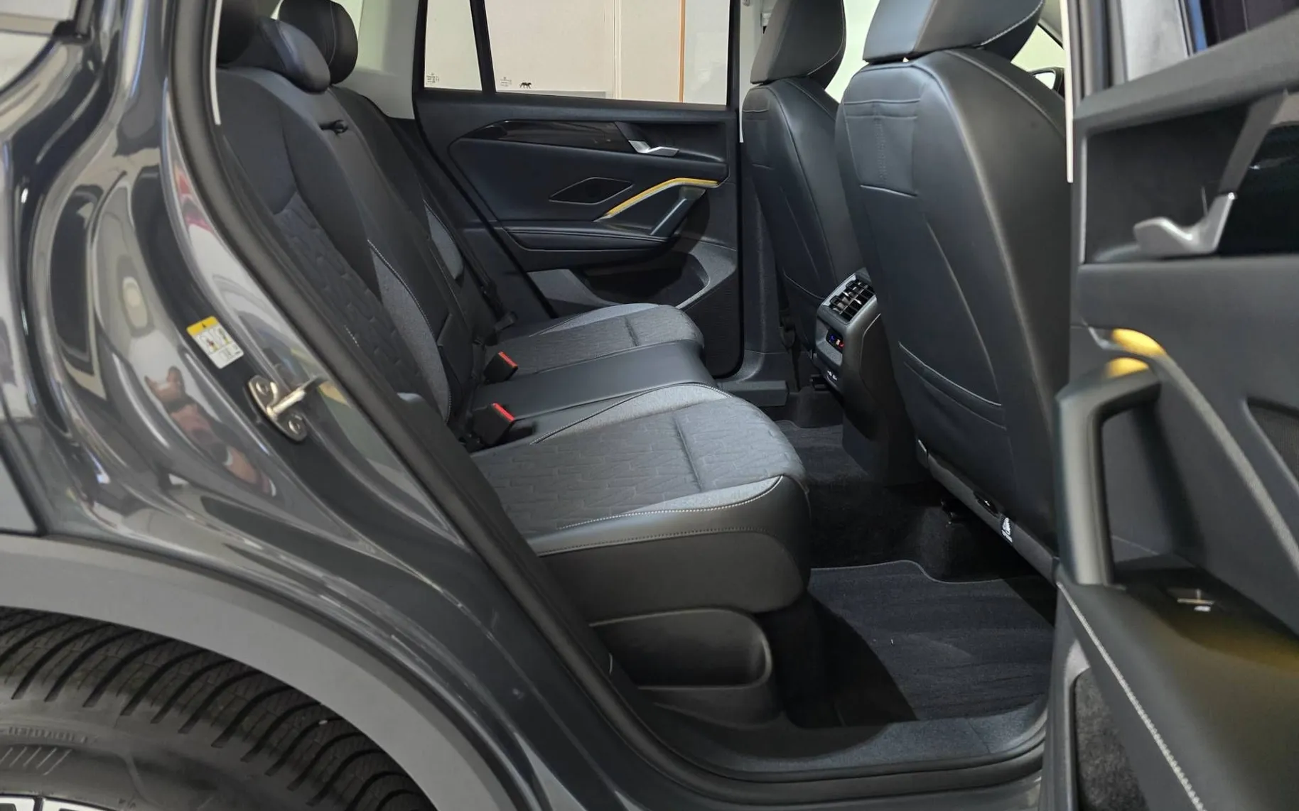 Notranja slika - Volkswagen Tiguan - 1.5 eTSI GOAL DSG - LED Plus.360kam.asistence.navi - 19