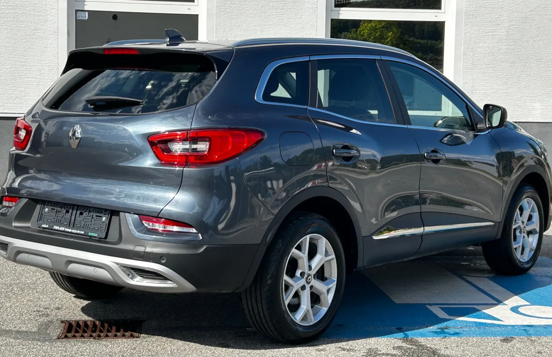 Zunanja slika - Renault Kadjar - LIMITED TCe 140 - 1.LAST - SLO - 2