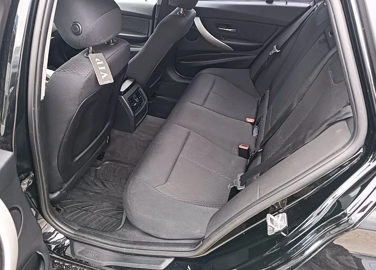 Zunanja slika - BMW Serija 3 - Touring: 320 D PDC ZELO LEPO OHRANJEN - 20