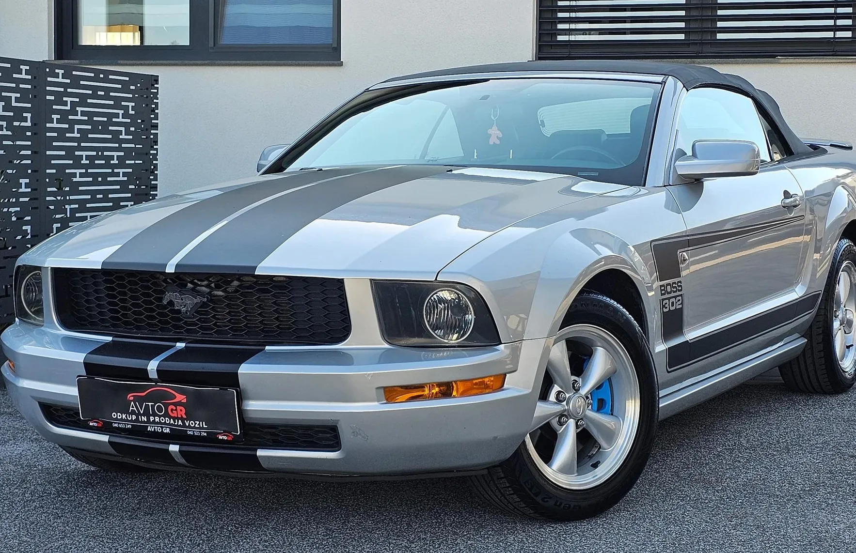 Zunanja slika - Ford Mustang - GT 4.6 CABRIO- AUTOMATIC-ODLIČEN-Le 125.000km - 1
