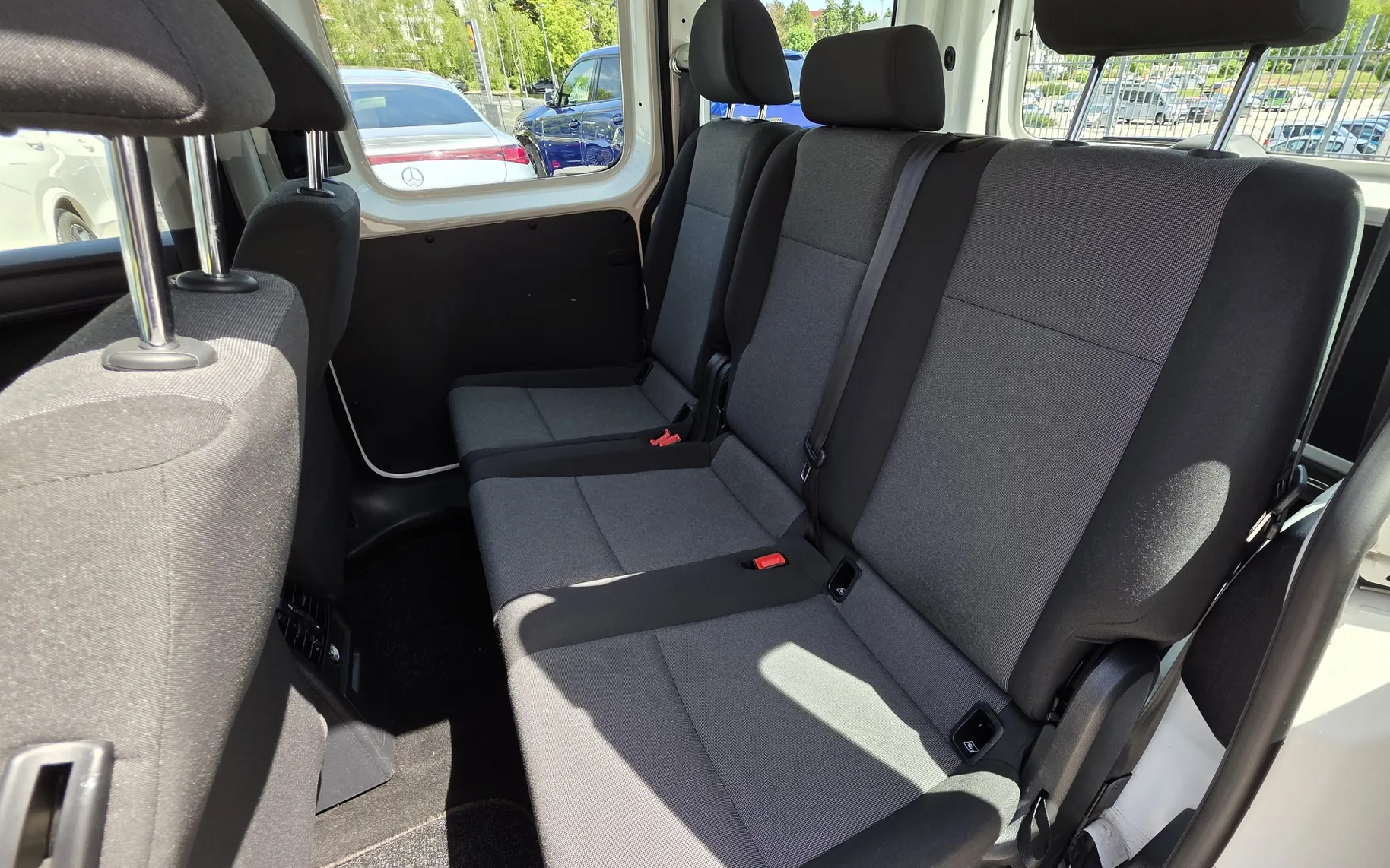 Zunanja slika - VW Caddy - Furgon 2,0 TDI TEMP KLIMA PDC - 15