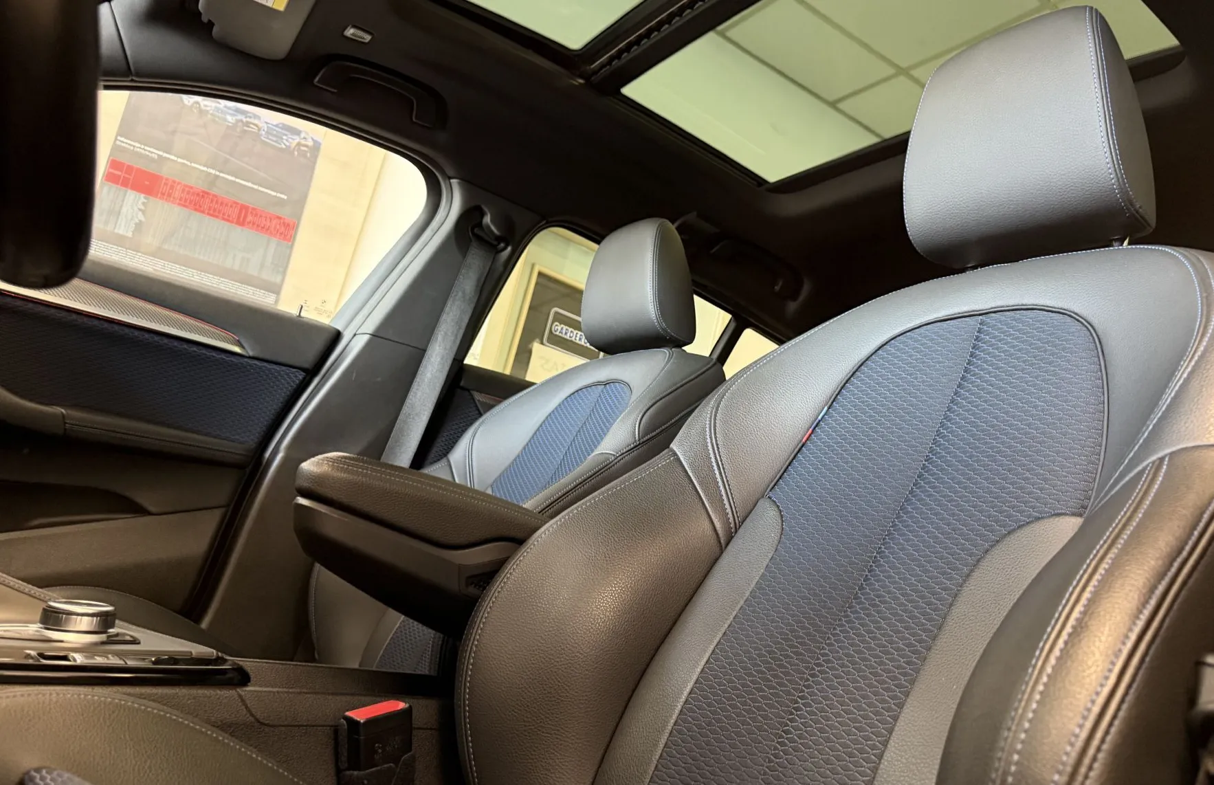 Zunanja slika - BMW X2 - serija : sDrive18d AUT. -M-SPORT-FACELIFT-PANO-KAMERA- - 14