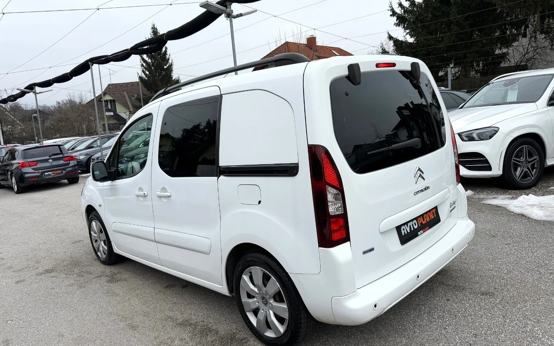 Zunanja slika - Citroën Berlingo - 1.6 BlueHDi SHINE SLO 2.LASTNIK AVTO.KLIMA - 1