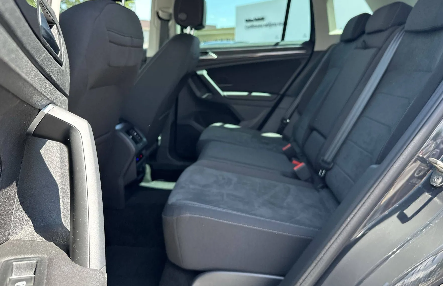 Zunanja slika - Volkswagen Tiguan - 2.0 TDI BMT Elegance DSG - 11