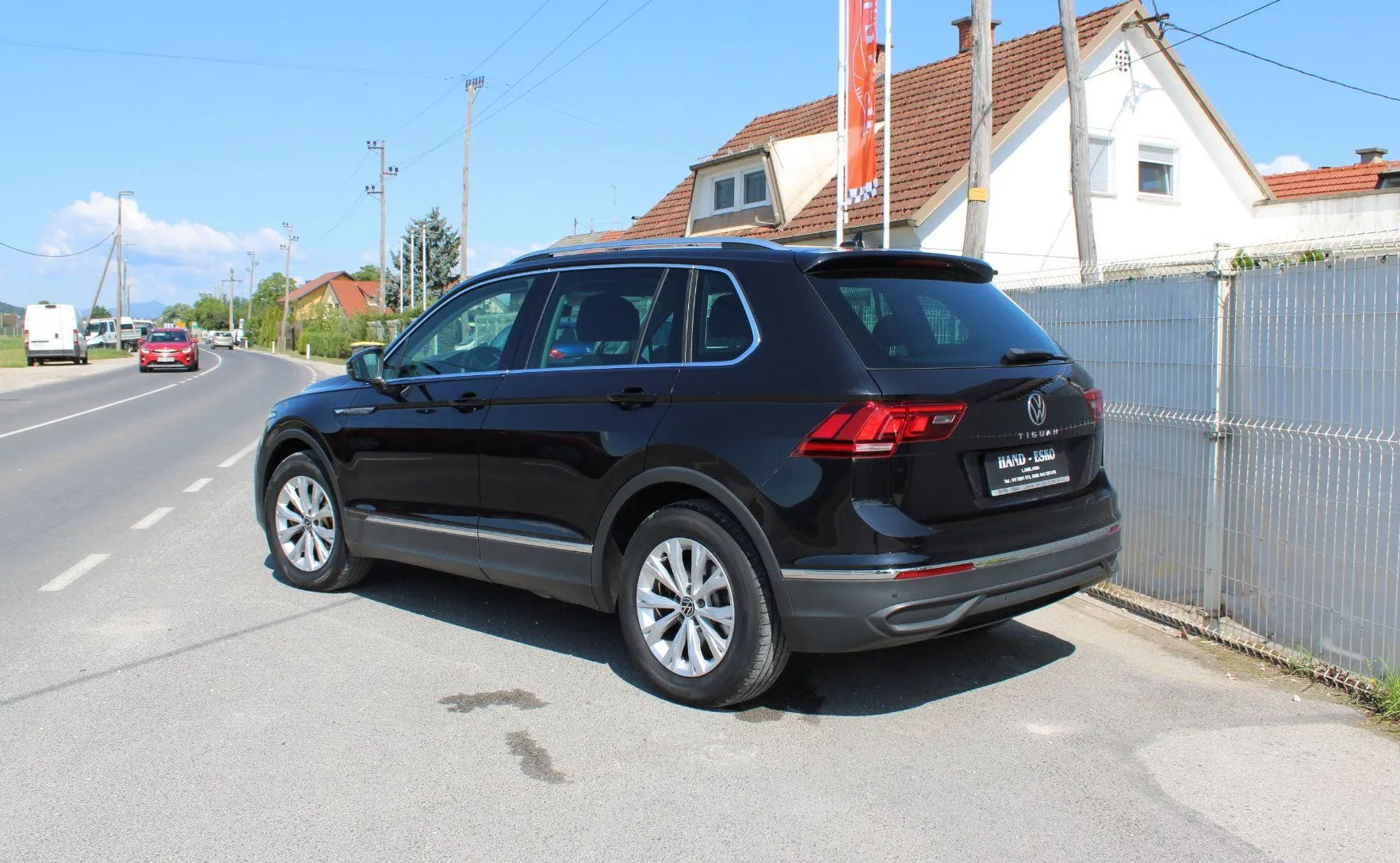 Zunanja slika - Volkswagen Tiguan - 2.0 TDI BMT Life DSG - 9