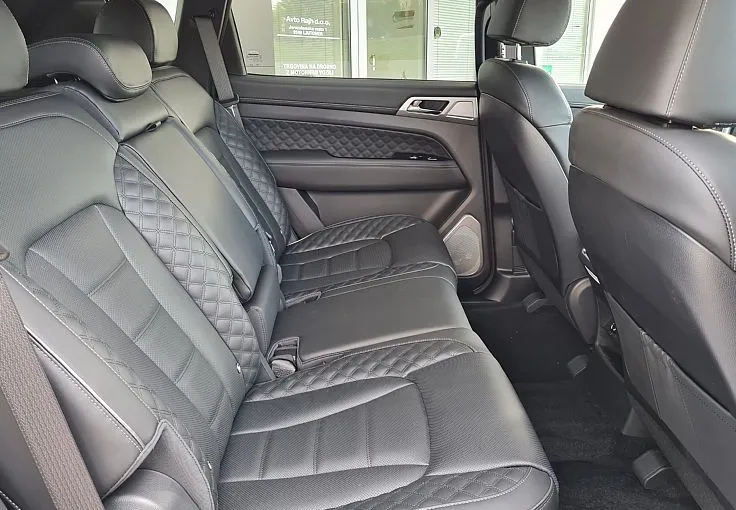 Zunanja slika - SsangYong Rexton - Limited 2.2 XDi 4x4 AVT - 9