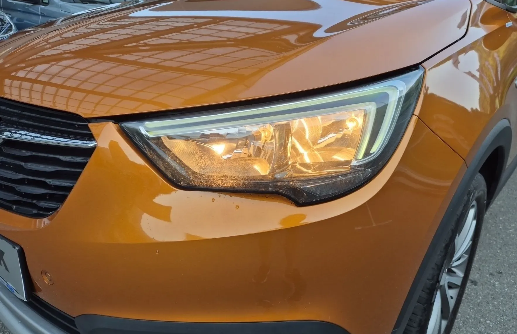 Zunanja slika - Opel Crossland X - INNOVATION 1.2 130PS M6-SLO-1.LAST-ODLIČEN - 7