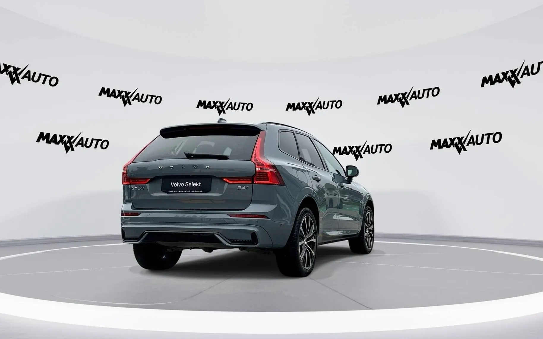Zunanja slika - Volvo XC60 - B4 D AWD Ultimate Dark Avt. - 5