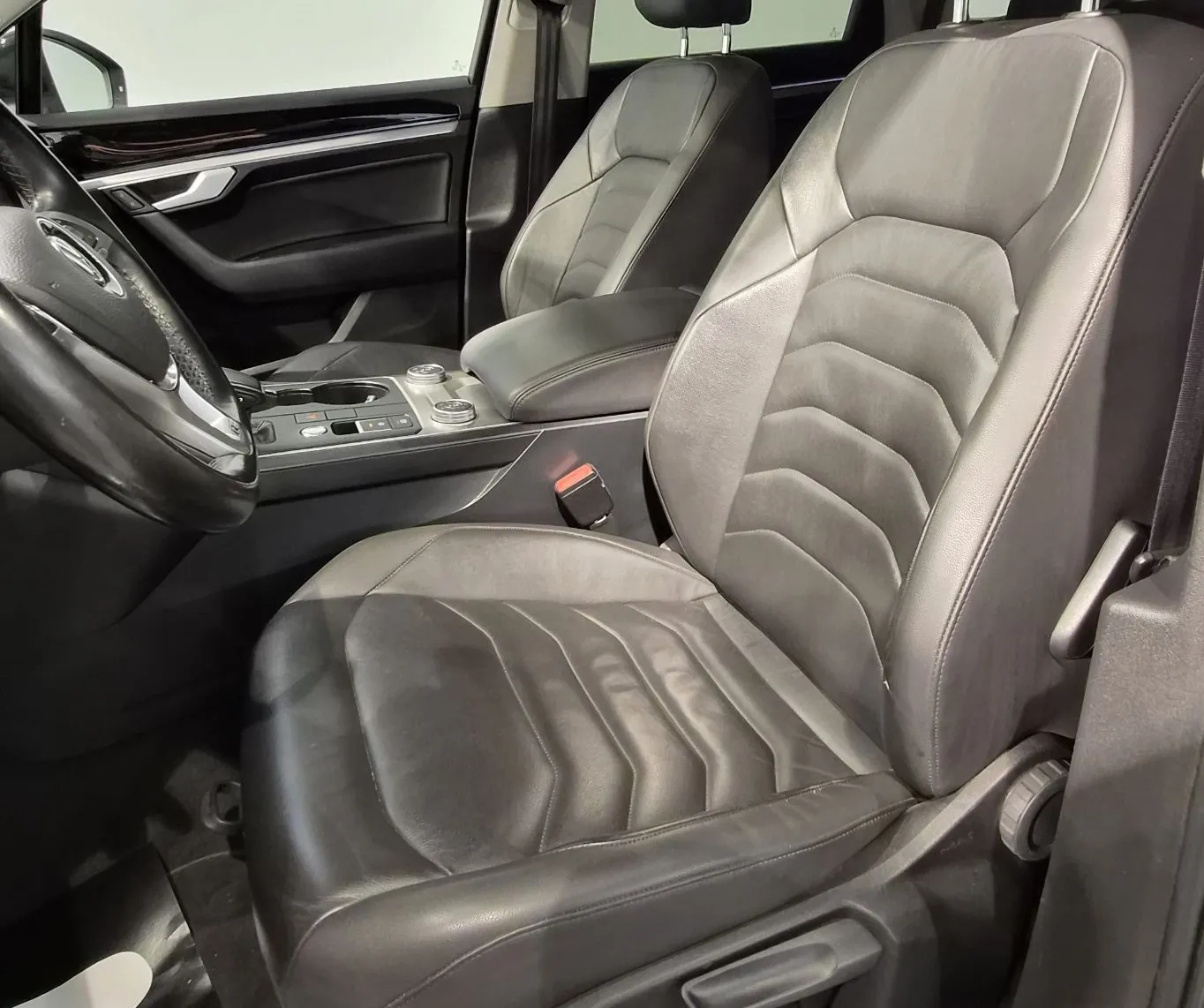 Zunanja slika - Volkswagen Touareg - 4motion V6 TDI BMT R-Line Tiptronic TEMP LUFT LED - 15