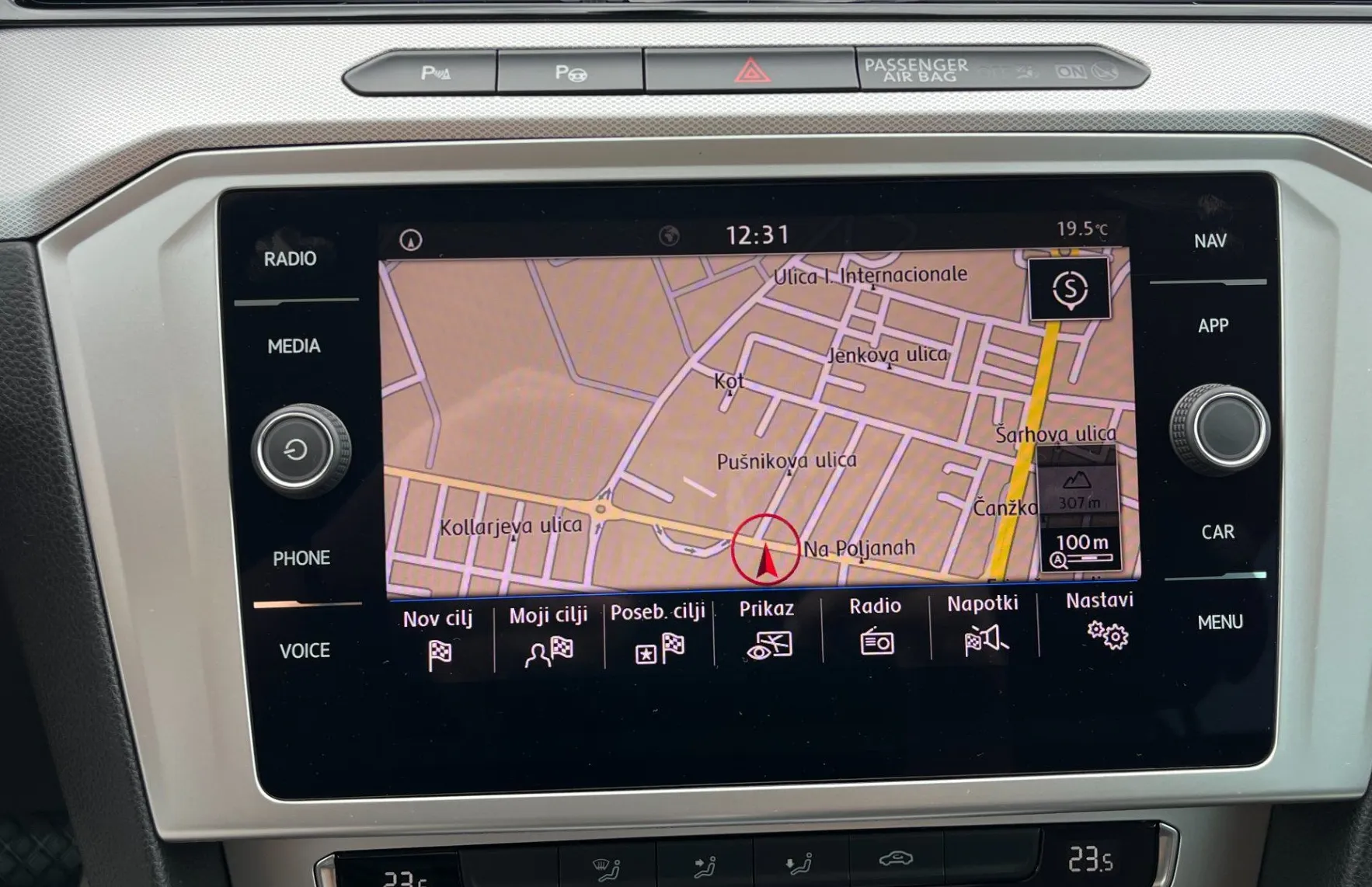 Zunanja slika - VW Passat - Variant 2.0 TDI BMT Comfortline DSG. VZR. KAM.2XPDC. NAVI - 18