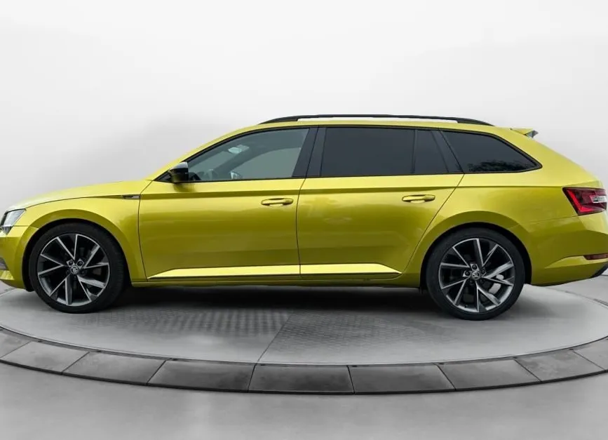 Zunanja slika - Škoda Superb - 2.0 TDI Sportline Combi DSG 140 kW - 5