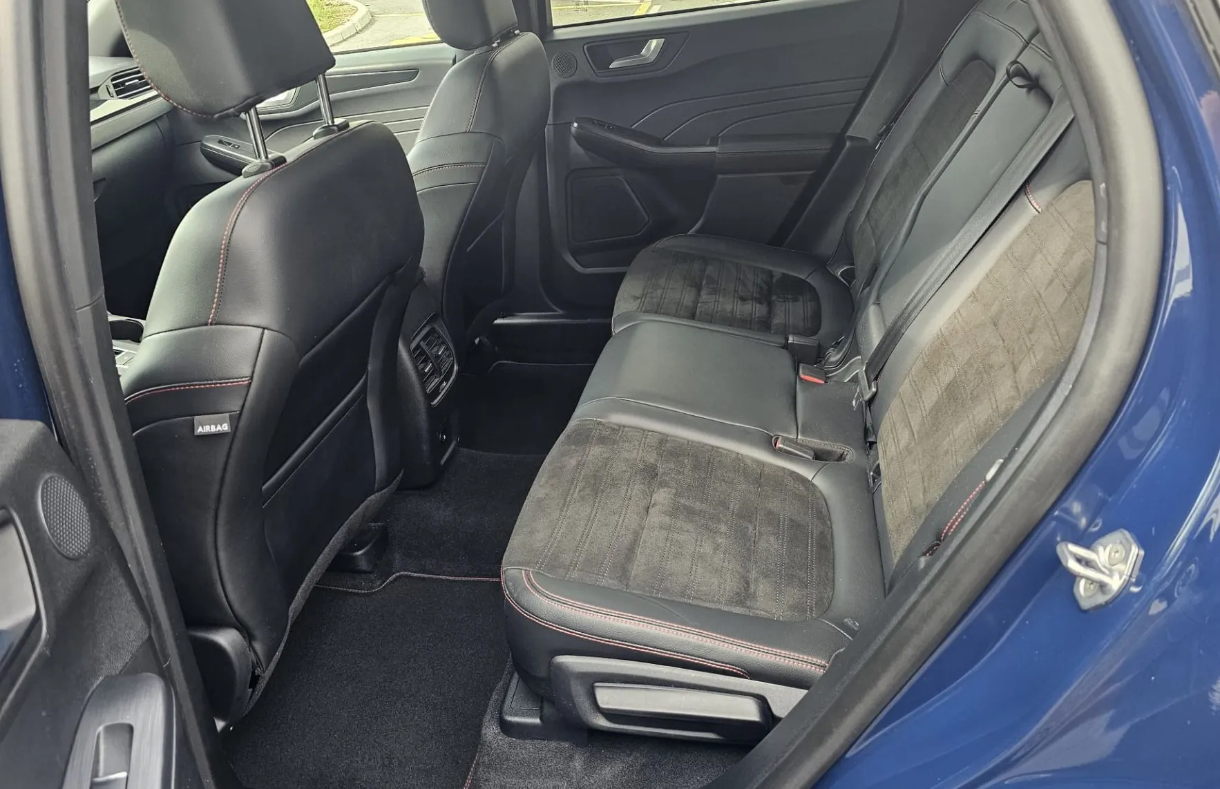 Zunanja slika - Ford Kuga - 2.0 EcoBlue ST-Line X Avt.|alcantara|2xPDC+kamera| - 10
