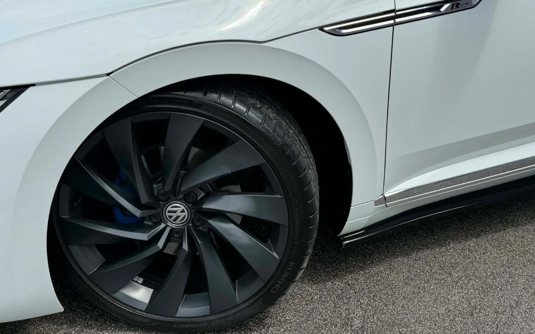 Notranja slika - Volkswagen Arteon - 2.0 TDI-DSG-2X R LINE-PANORAMA-LIZING ZA TUJCE-A.. - 8