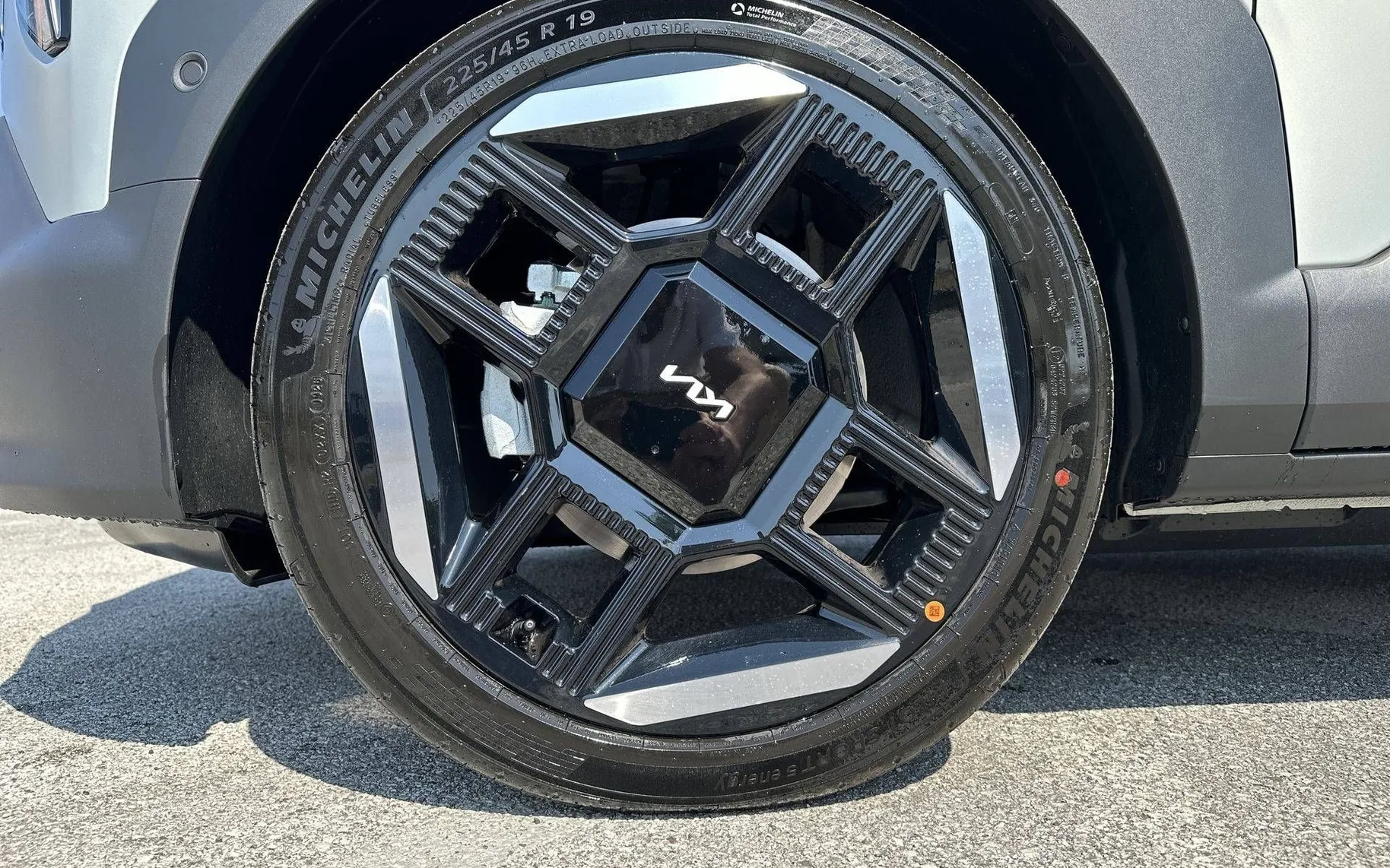 Notranja slika - KIA EV2 - GT-Line 61 kWh 22KW AC+ PREMIČNA ZADNJA KLOP - 9