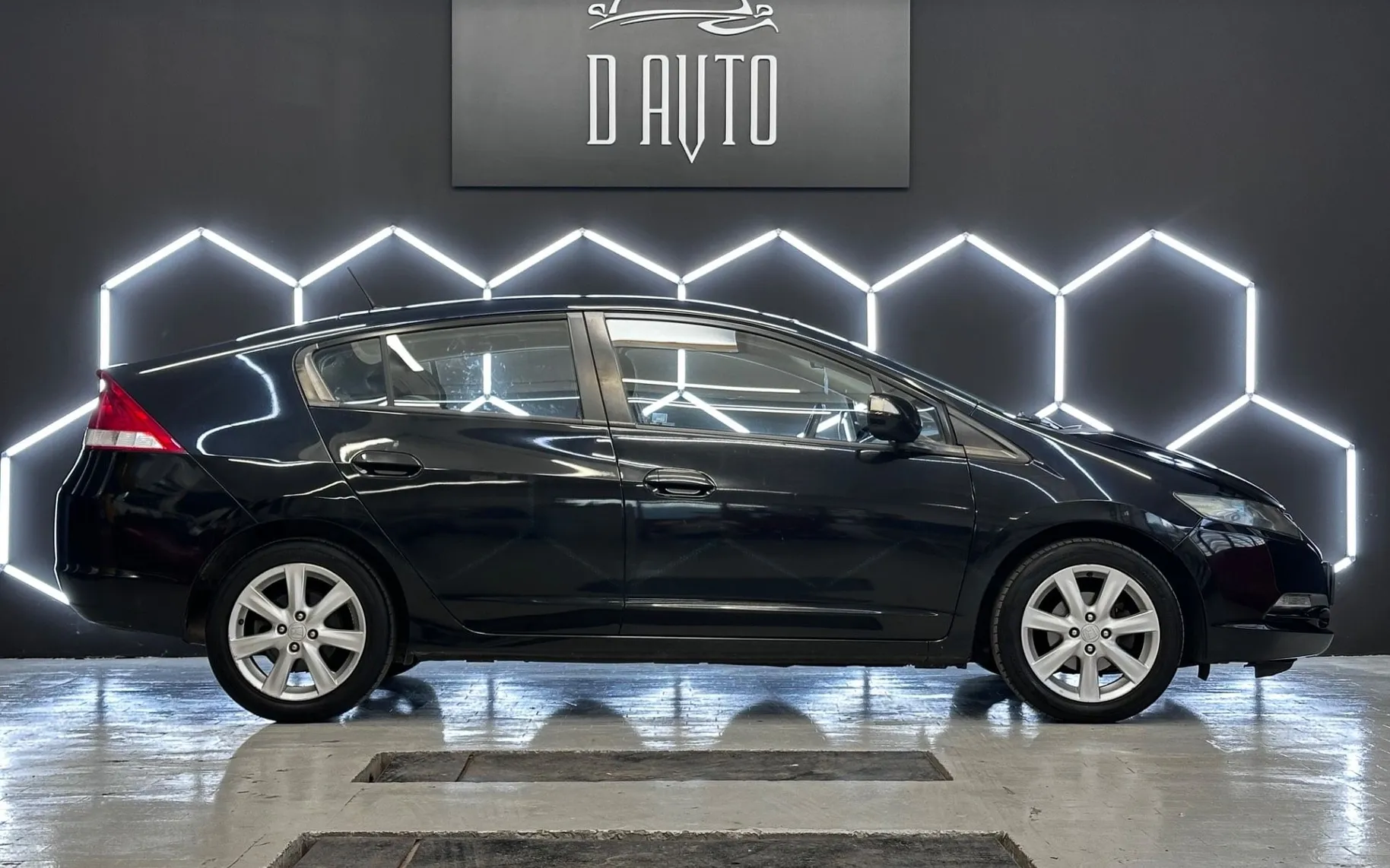 Zunanja slika - Honda Insight - 1.3 HYBRID AVTOMATIK KLIMA TEMPOMAT NOVE Z. GUME - 9