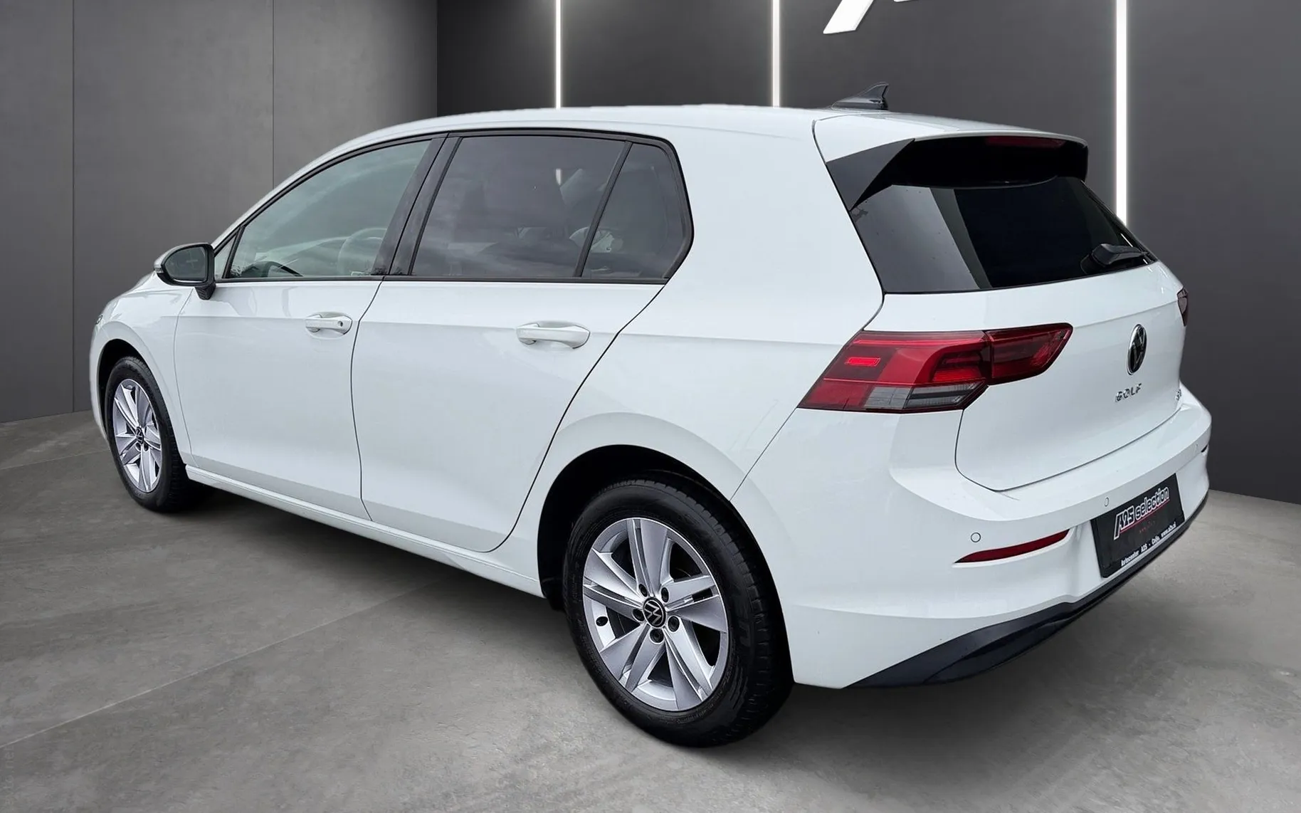 Zunanja slika - Volkswagen Golf - 1.5 eTSI DSG Life-LED-ACC-PDC-Navi AppConnent.... - 4