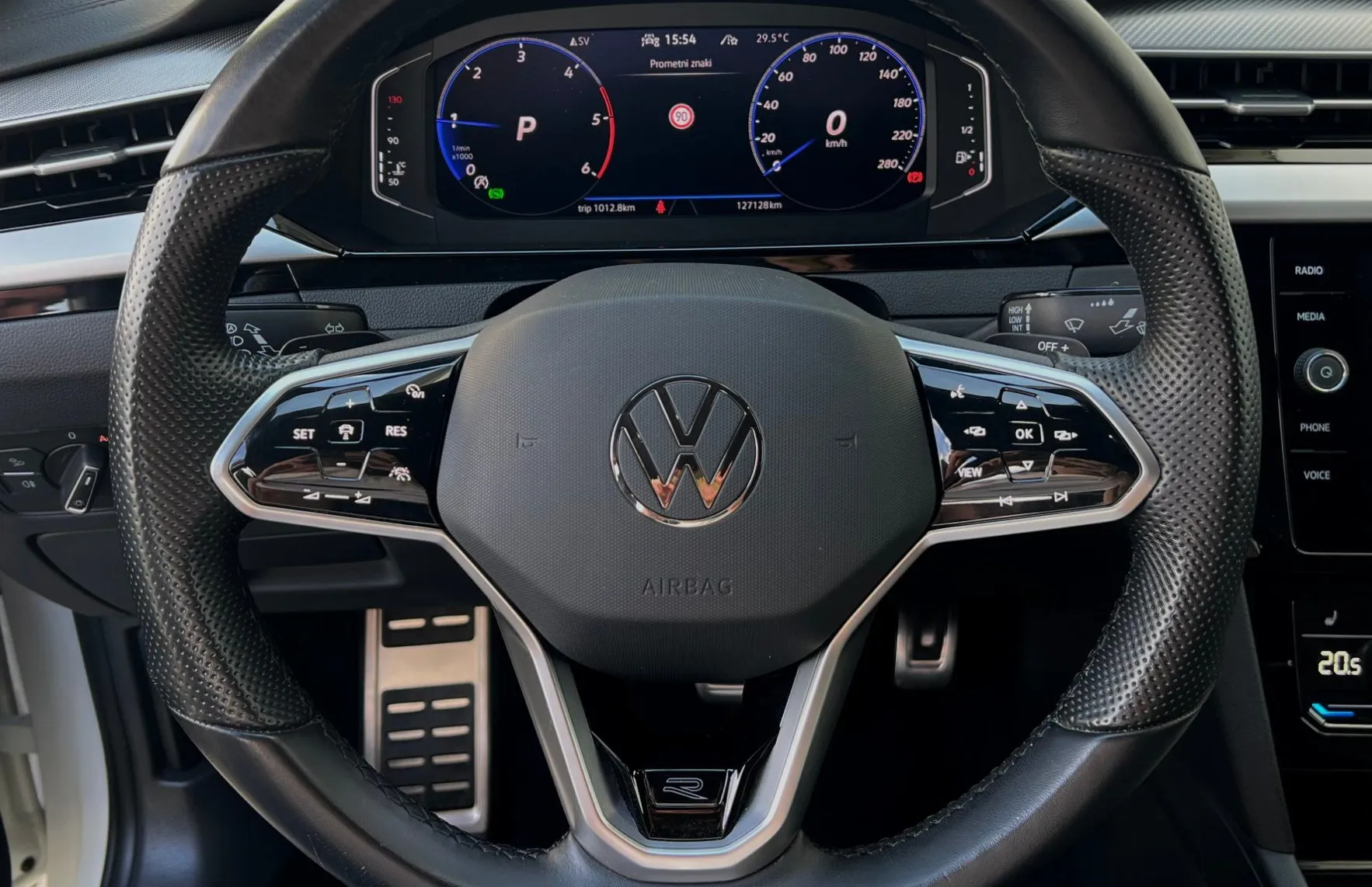 Zunanja slika - Volkswagen Arteon - 2.0TDI DSG R-Line IQ.MATRIX•ACC•BLIS•GRETJE•KLJUKA - 8