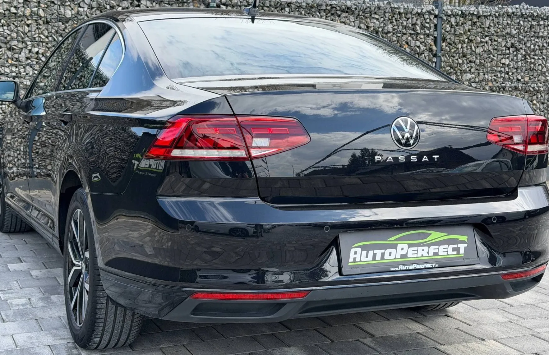 Zunanja slika - Volkswagen Passat - 2.0 TDI BMT SCR avt. |ACC|PDC|NAVI| - 4