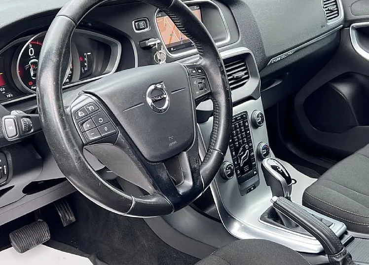 Zunanja slika - Volvo V40 Cross Country - 2.0TD+NAV+VIRTUAL+PDC+ALU - 11