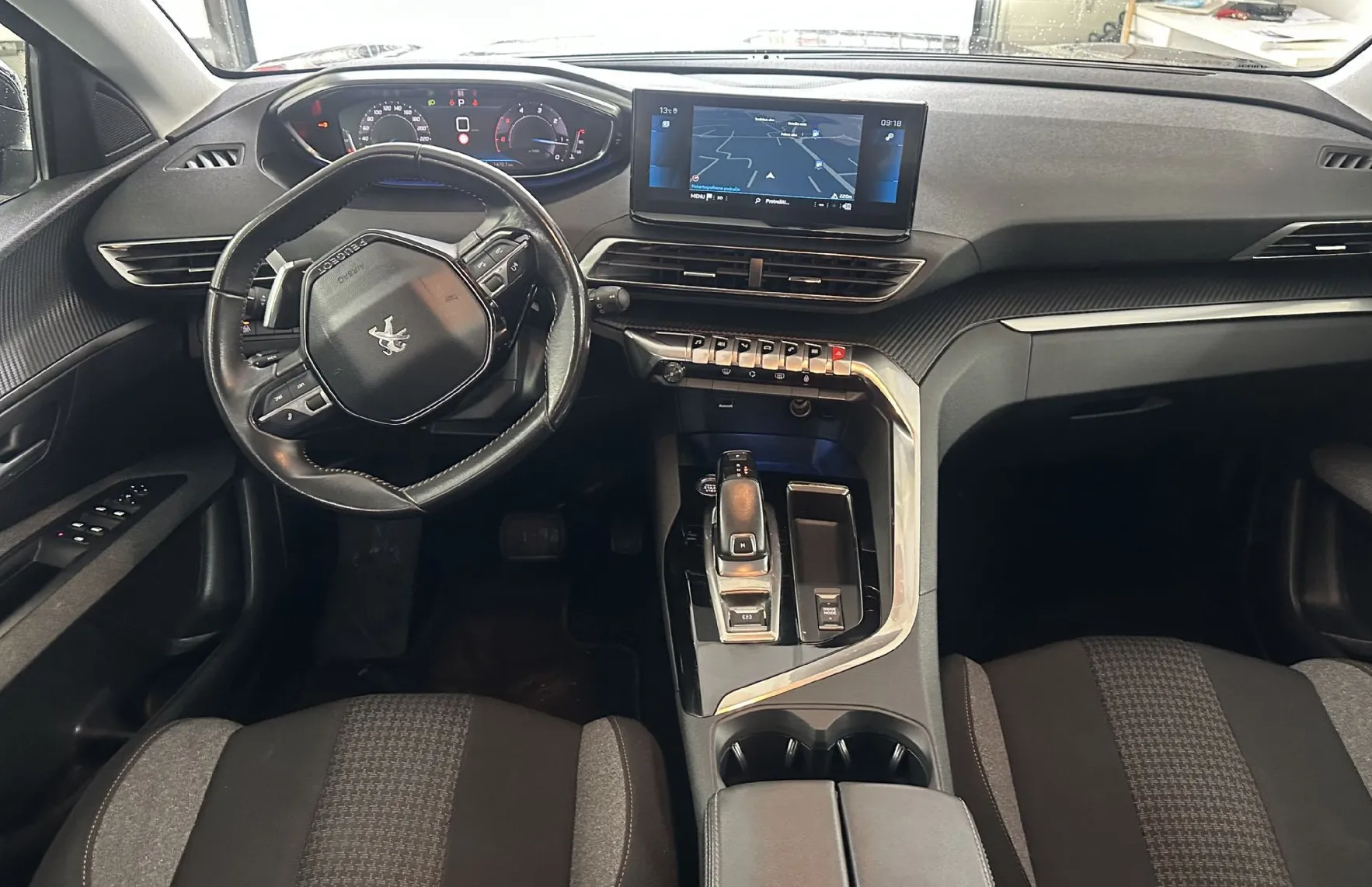 Zunanja slika - Peugeot 3008 - 1.5 BlueHDi 130 EAT8 Active.KAMERA.NAVI.ALU.2022 - 6