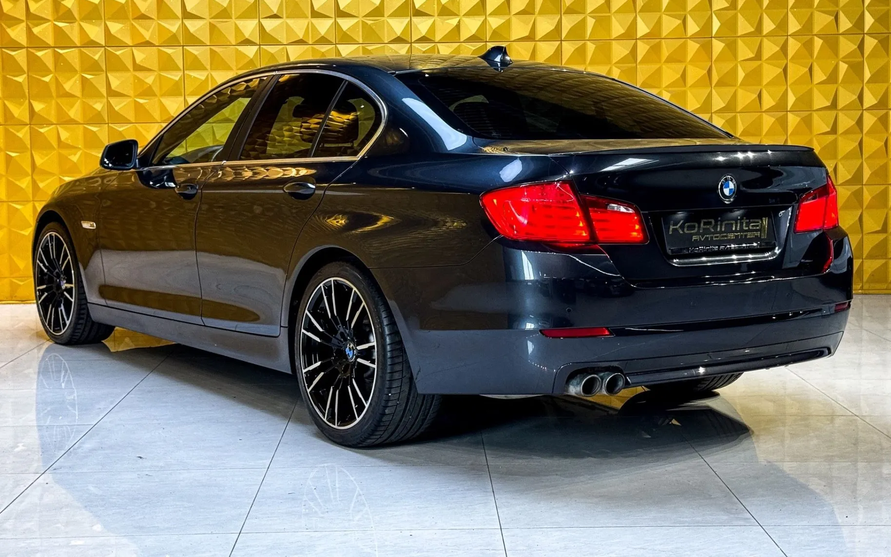 Notranja slika - BMW serija 5: - 525d AUT.-GRETJE-NAVI-TEMP... - 9
