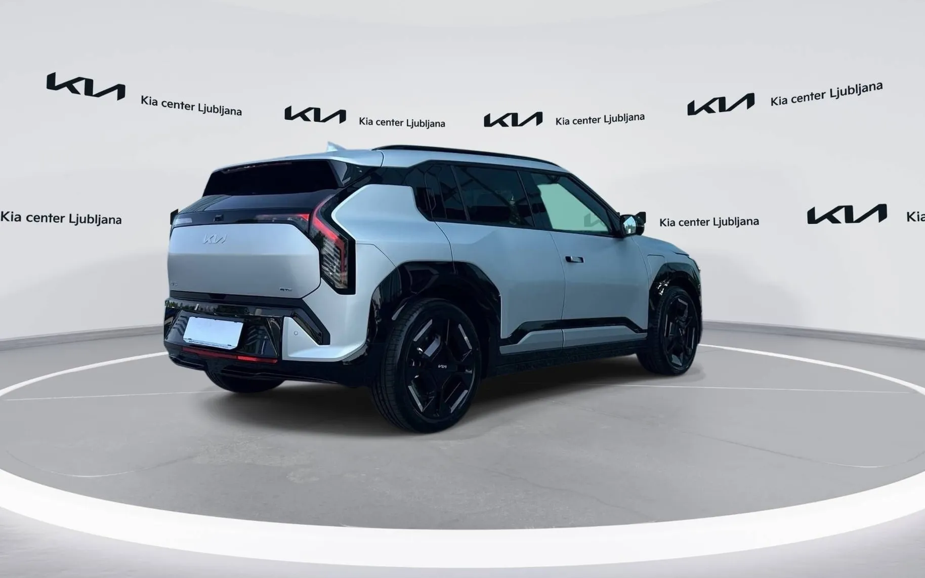 Zunanja slika - KIA EV3 - GT-Line 81.4 kWh baterija. doseg do 605km... - 5